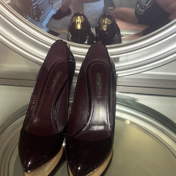 Louis Vuitton Heels - Picture 1 of 2